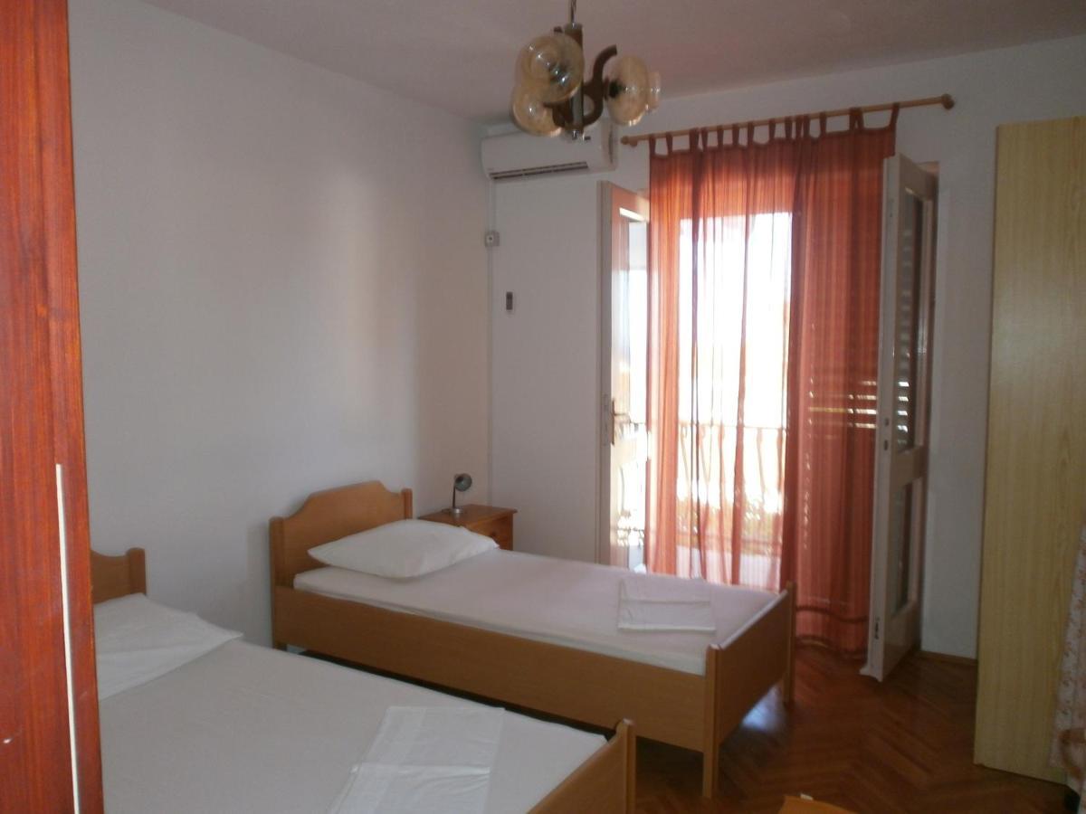 Apartments By The Sea Podgora, Makarska - 12326 Exteriör bild