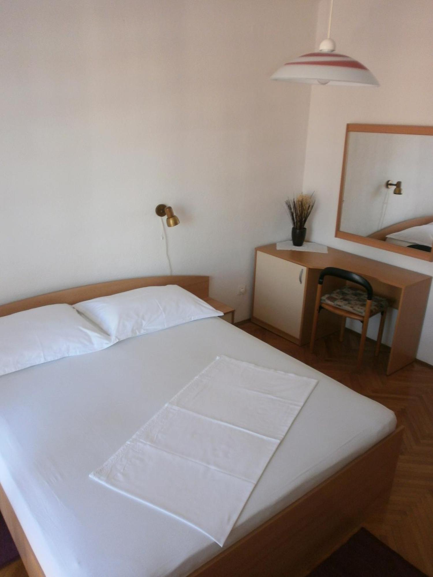 Apartments By The Sea Podgora, Makarska - 12326 Rum bild